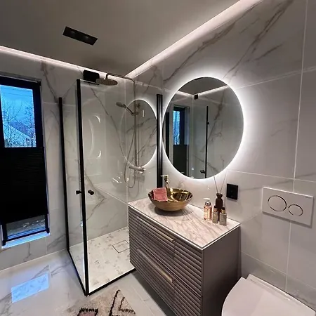 Eksklusiv Enebolig Villa *